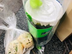 -小柠快跑·手打柠檬茶(万松园店)