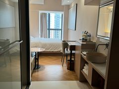 -索菲亚S轻奢HOTEL(广州花地湾地铁站店)