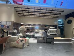 -HOT CRUSH趁热集合·现烤面包(环球港店)