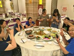 -江南大酒店·地道正宗有锅气的江西菜(中华北大街店)