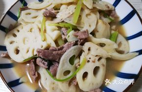 Pork Slices with Lotus Root