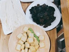 -广顺鑫猪肚鸡(经八路店)