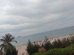 -亚龙湾中心广场