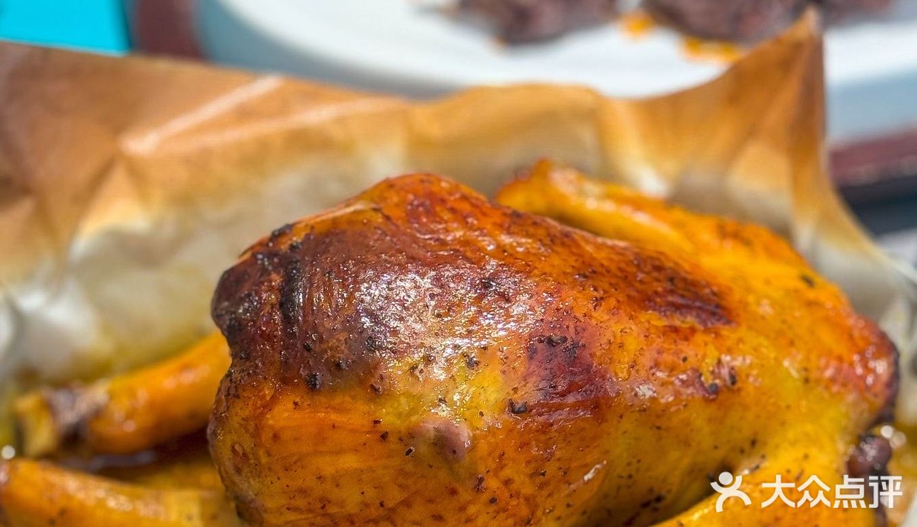 妈呀！这家的家烧乾坤隆鱼头真是香迷糊了！