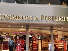 -COSMETICS & PERFUMES BY SHILLA(樟宜机场店)