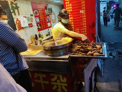 -伙记牛杂糖水