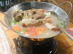 -塔哈尔·新疆盛宴(城西银泰店)
