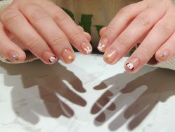 -孔雀手美甲美睫护理