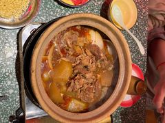 -牛腩之旅·牛腩牛杂煲(经纬汇店)