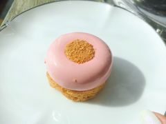 酸奶樱桃茉莉花奶油蛋糕-悦厅·下午茶(杭州柏悦酒店)