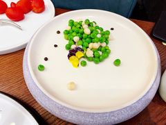 大珠小珠落玉盘-映水芙蓉(长宁来福士店)