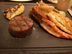 -恰餐厅及酒吧 CHAR Bar & Grill (北京丽都皇冠假日店)