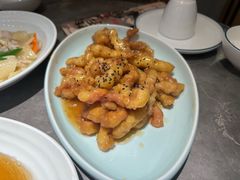 糖醋里脊-闫府私房菜·百年鲁菜(恒隆店)