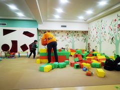 -乐悠游亲子游泳俱乐部