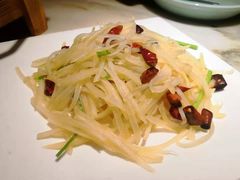 香菜梗炝土豆丝-绿茶餐厅(西单老佛爷店)