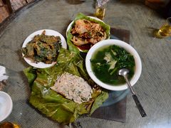 傣家菜肴，相当好吃-西双版纳傣族园