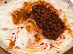 麻酱肉臊子拌粉-小满手工粉(上海月星环球港店)