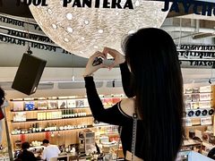 -黑胶星球(华发中城商都店)