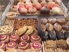 -焙丽拾光(麦凯乐直营店)