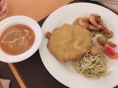 -红房子西菜馆(淮海中路店)
