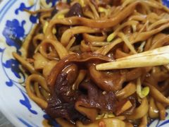 -珠宝街老左杂酱面馆