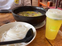 -桥香园过桥米线(国贸店)