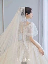 -Lady  Jane高端婚纱礼服馆