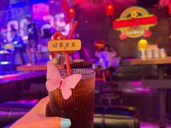 -喜鹊音乐酒馆(西街店)