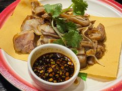 -东口码头·烧鸽子·鱼头泡饼·地方菜(金鹰悦城店)