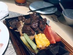 铁锄牛排-穹六人间 people 6(岳阳路店)