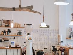 大堂-MAISON门前杂货店