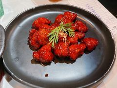 红酒泡沫牛仔粒-荟廷·晶萃(陆家嘴尚悦湾店)