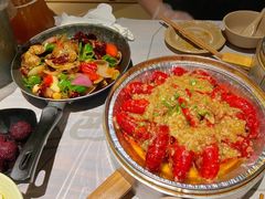 -巴厘龙虾·榜首油焖大虾(音乐学院·沿江酒馆店)
