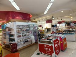 -孩子王童乐园(西安盛龙店)