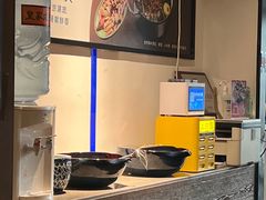 -尚尚仙·酸汤猪手·猪肚鸡火锅(华联万柳购物中心店)