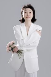 点击看大图 -至臻微拉婚纱摄影