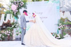 -艾米丽婚纱礼服