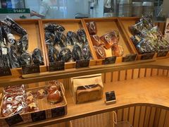 -天井·丑面包搭咖啡