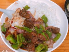 红烧牛肉盖浇饭-志权牛肉面(灵山路店)
