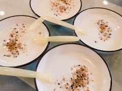 酸奶-马尔龙新疆饭店·清真(瑞景店)