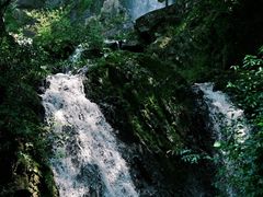 -百丈飞瀑