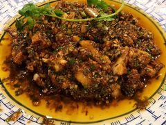 童年热窝鸡-百年粉蒸牛肉