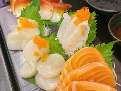 三文鱼腩刺身-爆丼日式大排档(季华园店)
