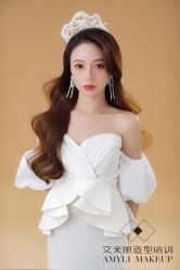 -艾米丽婚纱礼服