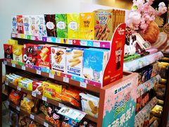 -全家便利店(宜山路站店)