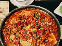-路边边地标烧烤·川菜·小龙虾·音乐酒馆(良乡长虹店)