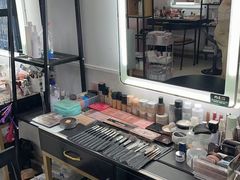 -ME觅妆·定制美妆·彩妆私教(菱角湖店)