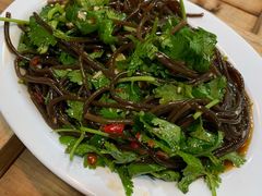 -三里屯土灶炖公鸡地锅鸡(江东店)