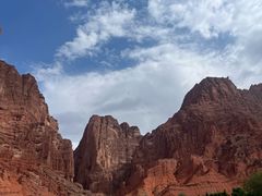 -天山神秘大峡谷