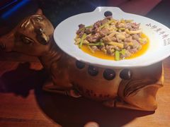 -洞庭土菜小炒馆(易发广场店)